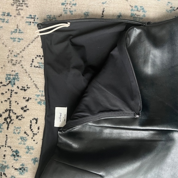 Wilfred Vegan Leather Pant Size 4 - Picture 3 of 4